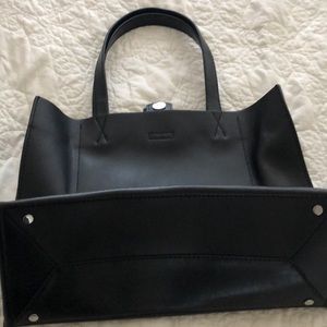 Banana Republic black leather tote NEW